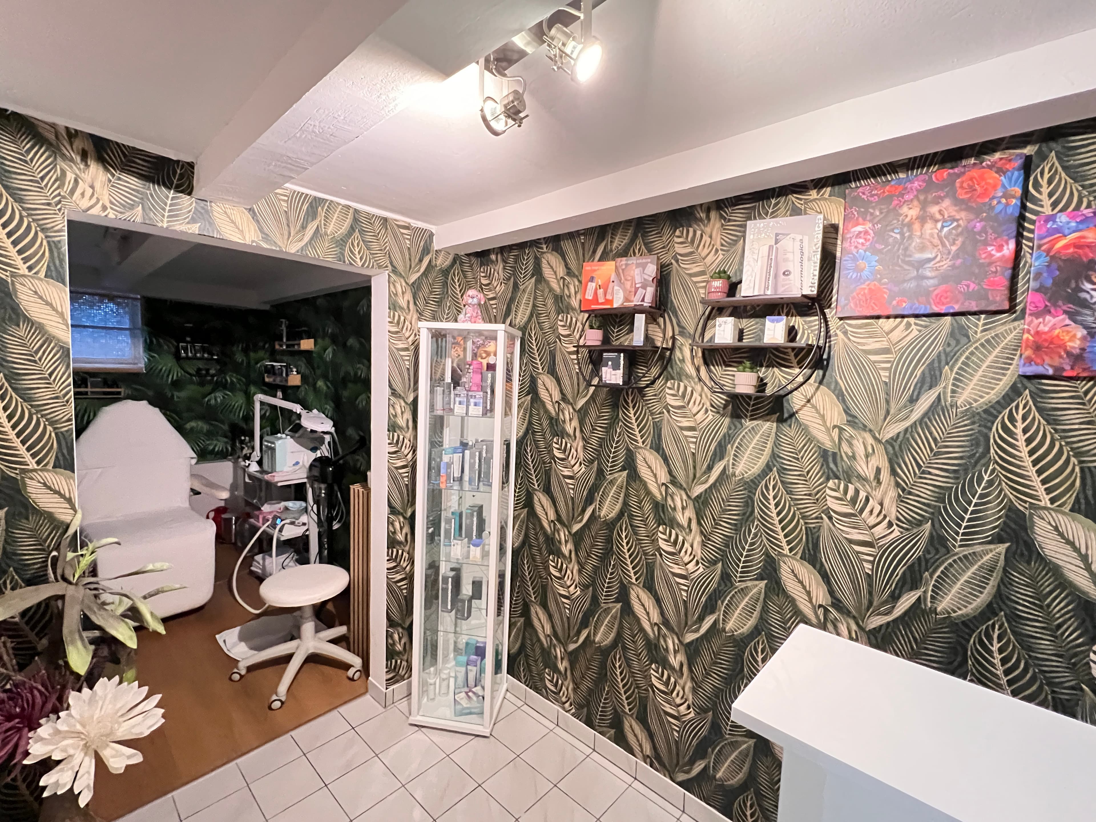 Aqua Facial & Mikrodermabrasion